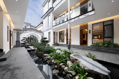 Canghai Yunyi · Vedant Mountain View Terrace Scenic Boutique Stay (Dali Ancient City South Gate) - 新規開業