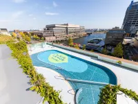 APA Hotel and Resort Yokohama Bay Tower - Pools