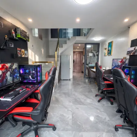 Night · Night Owl E-sports Themed Apartment (Sihui Yubocheng)