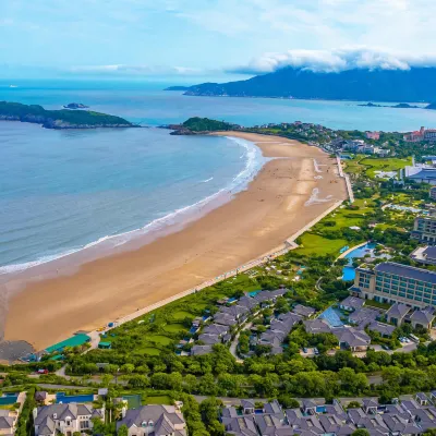 East Beach Resort Banshanwan Hotel Hotel in zona Daqing Mountain