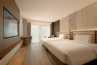 Homeinn Selected Hotel (Yibin West Station Xinyuewan)