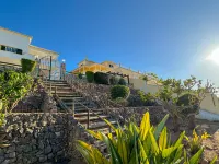 BnB Homes Villa Verde - swimming pool, marina view, BBQ and games room, garden -  case vacanza in affitto