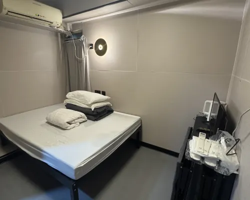The Night (Mong Kok) Rooms Photos