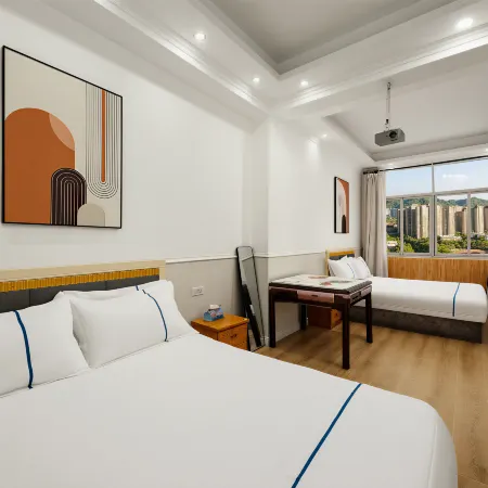 Malting Theme Hotel (Hubei Institute of Engineering)