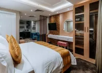 Lambert Hotel - Homestays