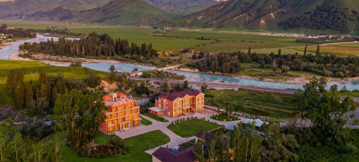 Nileke Yunlan Mountain Spring Homestay Ξενοδοχεία στην πόλη Νιλέκε