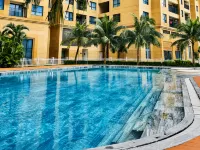 Vinhomes D' Capitale - Suzuki Home Luxury Apartment - 無邊際泳池