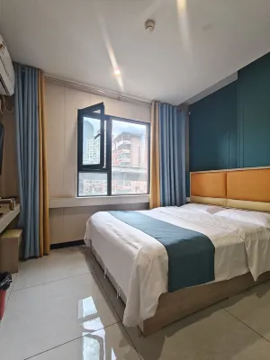 six luck hotel - pemandangan pegunungan