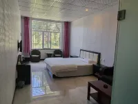 Qingyuan Hotel - موقف سيارات
