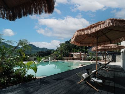 Hillsea Mystic Beach Swimming Pool Vacation Boutique Stay