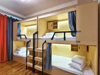 Mangshi Wufang Hostel (Mangshi Plaza) - Hostels