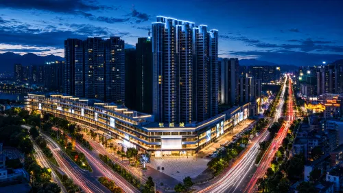 JI Hotel (Zhaoqing Seven Star Crags East Gate Plaza Hengyu City) - 4-Star