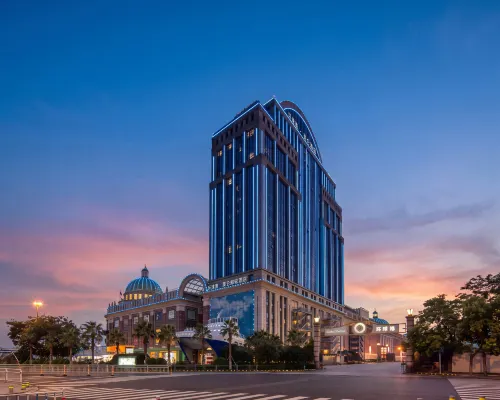Global Harbor Cruise Hotel Hotels near Xinbei