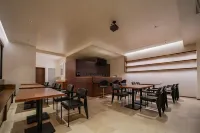 Qixiangli · Designer Boutique Stay (Guilin Two Rivers and Four Lakes East and West Alley) - Quầy Bar