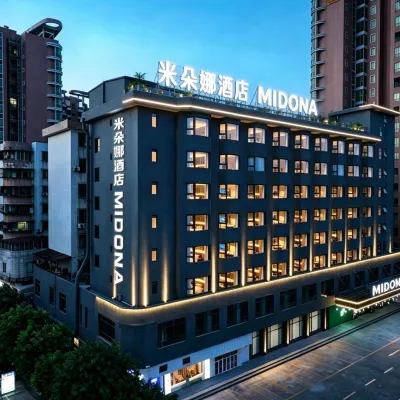 Midona Hotel Hotel dekat Taman Riverside