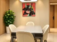 Jiangjing International · Ezzy Urban CultureHub Hotel (Shiquan Hanjiang Ancient City Branch) - parking