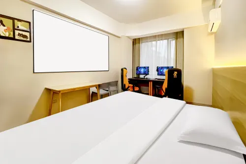 Yaxin E-Sports Hotel (Heping Road Pedestrian Street) - e스포츠