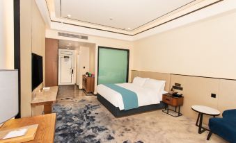 Luoding Star Hotel