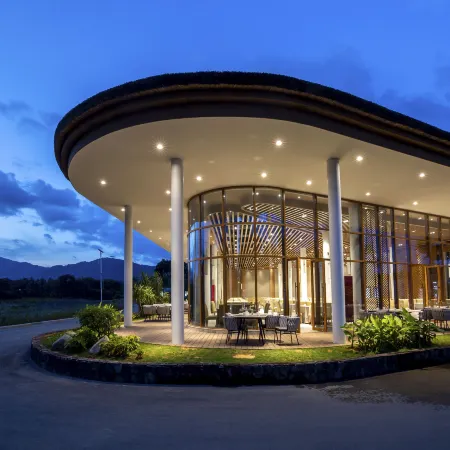 Blonsay Tropical Rainforest Resort Hotel