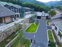 Yunjiang Yunli An'ao Yunxi Shanshe Hotels near Lujiang Railway Station