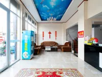 Qingfeng Hotel (Longhui No.9 Middle School)