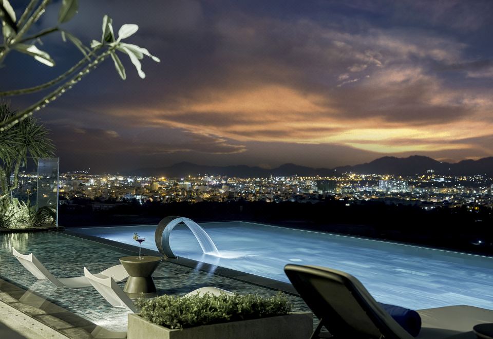 3. 나트랑 디셈버 ..