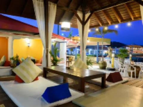 ラレーナ リゾート バイ ザ シー コ ラン ラン島のホテル