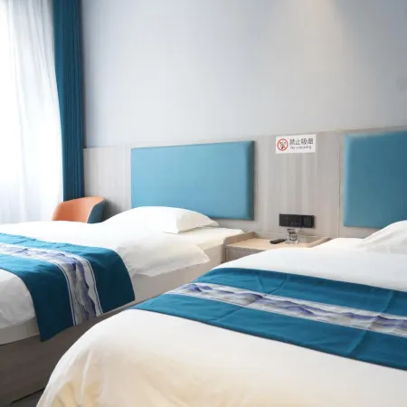 Shengbang Hotel, Yanliang County Отели в г. Илян