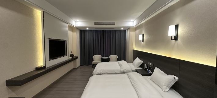 Deyuan Hotel Hotel di Shiping County