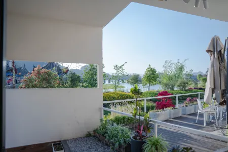 Anlu Coffee House Отели рядом с достопримечательностью «Fairy Cave»