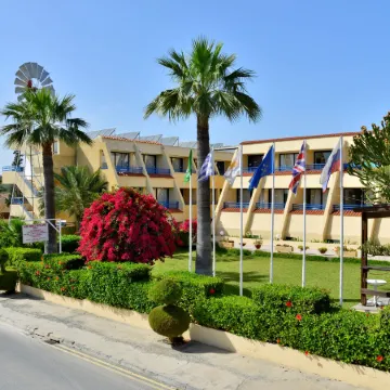 Napa Prince Hotel Apts