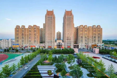 Yijia Holiday Hotel
