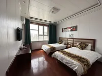 Shaya Century Royal Hotel