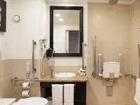 Pestana Chelsea Bridge Hotel & SPA Отели рядом с достопримечательностью «Район Баттерси»