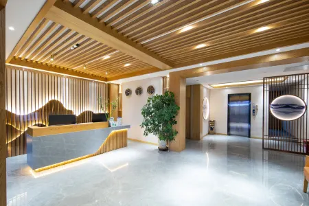 Hongyuan Yuanshe Hotel Отели рядом с достопримечательностью «Ruixiang Tower»