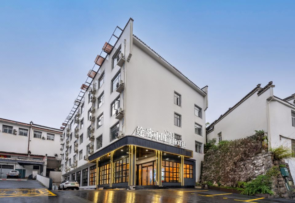 hotel overview picture