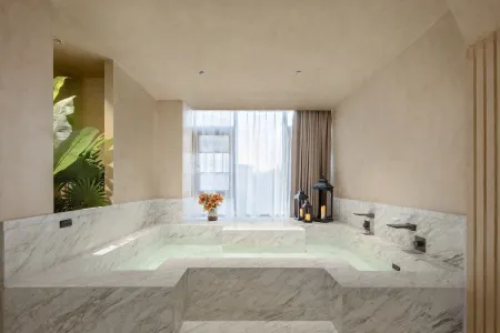 The Artisan Rose Hotel Отели рядом с достопримечательностью «Changsha University of Science & Technology (Transportation Science & Technology Teaching Area)»