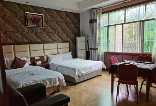 Shi Bingxutian Hotel
