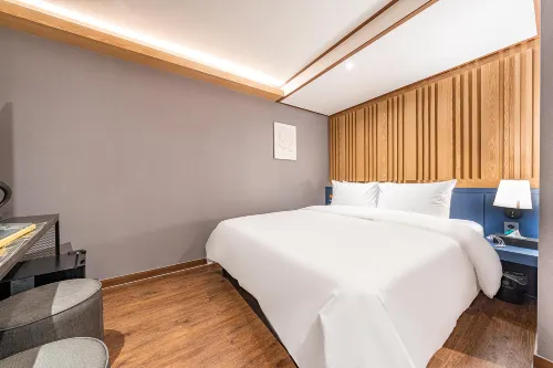 Here Hotel Self Check-in