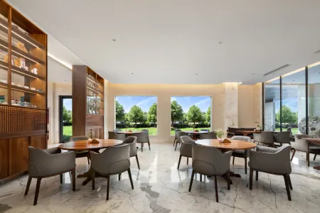 Lianyungang Sunshine Yueting Hotel Отели рядом с достопримечательностью «Longhailu Walking Street»