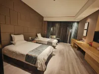 Baioyun Business Hotel Hotels near Jiangshan Station