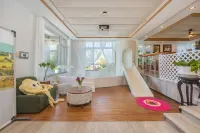 Weihai Four Seasons Yaju Bed and Breakfast
