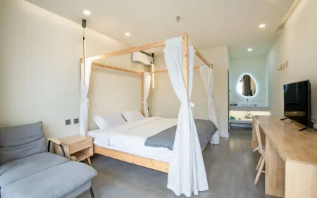 Half-ton Qiyanshan B&B & Coffee (Beijing Badaling Great Wall)