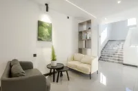 Deqinjugu Shiqian oxygen supply smart hotel Hotels in Deqin