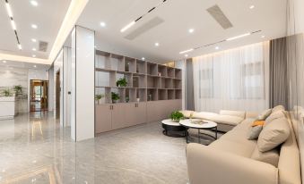 Libo Xiaoqikong Yujing Garden Hotel