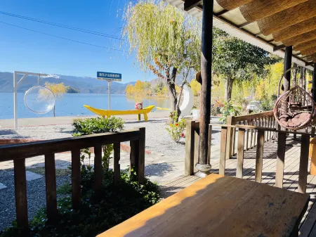 Tired Bird Inn Отели рядом с достопримечательностью «Modai Wangfeifu»