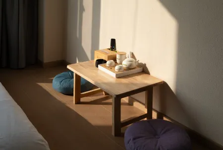 Dragon Cat Elf Hotel (Hefei High Speed Rail South Station Lei Street Night Market Plaza Branch) Отели рядом с достопримечательностью «Anhui Technical College of Industry and Economy (West Area)»