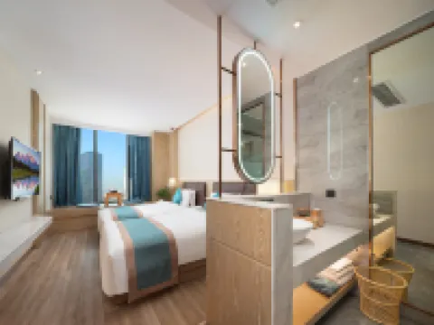 โรงแรมฟลาวเวอร์ส พลีสซิง ชิงจู สาขา ถนนชุนซี ไท่กูลี่ เฉิงตู