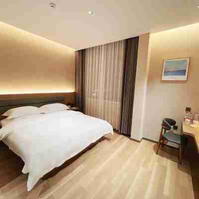 MJ-Hotel Rooms