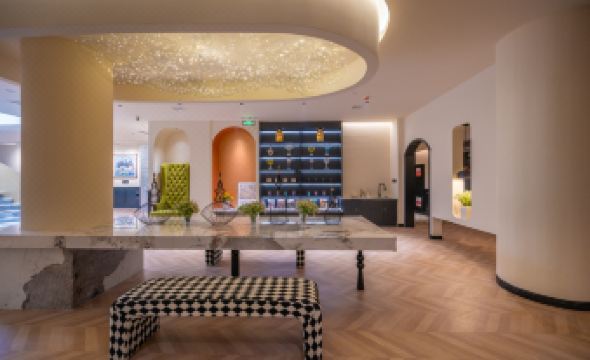 Tanjiu Hotel (Zhanggongqiao Food Street, Leshan Giant Buddha Scenic Area Branch)